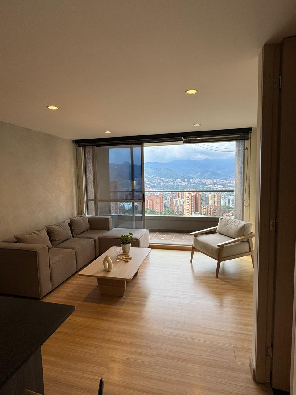 Apartaestudio 1 - Poblado — El poblado · Medellín